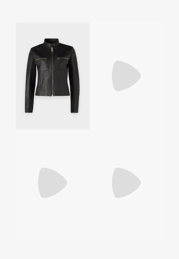 Giacca di pelle nera con design aderente, colletto alto e dettagli in metallo dorato. Presenta due tasche sul petto con zip e cuciture decorative.; Top nero a maniche lunghe con texture a coste e un dettaglio unico con taglio sul petto, dal collo rotondo e silhouette aderente.; Pantaloni in pelle nera con design a gamba dritta, dotati di chiusura frontale con bottone, passanti per cintura e una texture liscia e lucida.; Scarpa con tacco alto in pelle patent nera, con punta affusolata, design con ritagli e tacco sottile con un accento metallico.; Mini borsa a tracolla nera in paillettes con una tracolla texturizzata annodata e catena argentata. Forma rotonda con parte superiore arricciata e dettagli riflettenti.