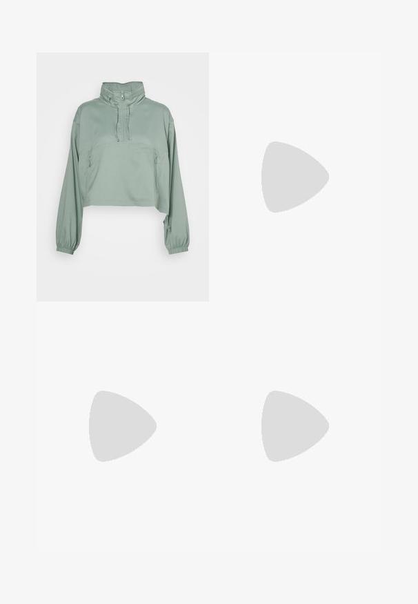 Girlfriend Collective HUMMINGBIRD HALF ZIP - Neperpučiamoji striukė - chinoiserie; Juodas sportinis marškinėlis be rankovių, pagamintas iš tekstūruotos medžiagos, su lenktu nugara ir subtiliu logotipo akcentu ant krūtinės. Lengvas ir pralaidus orui.; Juodos aukštos liemens sportinės legging'os, pagamintos iš lygaus, elastingo audinio. Savybės: plokščios siūlės ir mažas logotipas apatiniame dešiniajame šlaunyje.; Juodi sportiniai batai su kvėpuojančia tinkline viršutine dalimi, tekstūruotais akcentais ir balto gumos padu. Yra lygios raišteliai ir užkulnio kilpa.