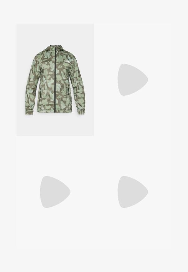 The North Face MOUNTAIN ATHLETICS - Széldzseki - new taupe/green; Fekete rövidujjú pamut póló, kerek nyakkivágással, a bal felső mellkason egy kis fehér logóval.; The North Face WINTER EXPLORATION TAPERED CARGO - Szabadtéri nadrágok - black; Fekete terepfutó cipő, textúrált felső résszel, gumitalppal és megerősített lábujjrészével. Párnázott bokarésszel és húzófüllel rendelkezik a könnyű felhúzáshoz.