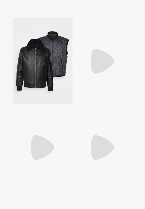 Schott Læderjakker - black; Tre hvide ribbede tanktops lavet af bomuld. Har en rund hals og små sorte mærker nær sømmen. Fås i flere størrelser.; Grå denimshorts med en afslappet pasform, der har en knaplukning, fem lommer og en let falmet tekstur. Klassisk og alsidig design.; Sort læder snøresko med en rund tå, tekstureret gummisål og gule stikninger omkring bunden. Flad design og glat finish.; Sæt af syv sølvringe med forskellige designs, herunder snoede, sammenkoblede og graverede mønstre. Forskellige former og bredder.