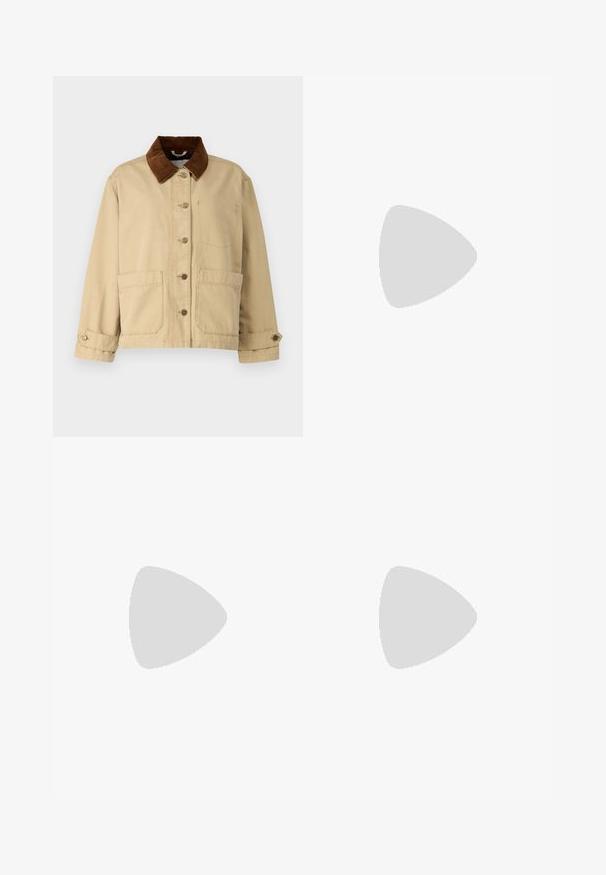 Giacca di cotone beige con colletto in velluto a coste marrone, chiusura frontale con bottoni, due grandi tasche e dettagli di cucitura. Design classico con maniche lunghe.; T-shirt bianca a maniche corte realizzata in tessuto a costine. Collo rotondo, vestibilità regolare e dettagli di cucitura sottili. Senza motivi o grafiche.; Gonna maxi in denim azzurro chiaro con taglio dritto, dotata di spacchi laterali e design a cinque tasche. Cuciture in evidenza e chiusura con bottone in metallo.; Pantofole da balletto nere in pelle con punta arrotondata, texture liscia, dettagli di cucitura minimi e design con suola flessibile.; Borsa a tracolla in pelle marrone con motivo a logo in rilievo, hardware dorato, patta pieghevole e una tracolla rimovibile in catena e pelle. Dimensioni non specificate.