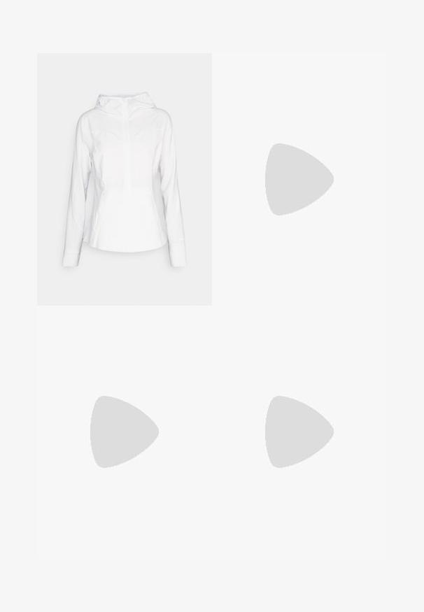 lululemon MIST OVER WINDBREAKER - Windbreakers - white; Hvid crop top med en rund udskæring og brede skulderstropper. Fremstillet af glat, strækbart stof med en beige foring rundt om udskæringen.; Hvid atletisk skorts med en omslagdesignet, lavet af glat stof. Har en snøre i siden og er parret med lyse sneakers og sokker.; Sorthvid Nike Dunk Low sneakers med læderoverdel, perforeret tåboks og sorte snørebånd, udstyret med en hvid sål og logo accenter.