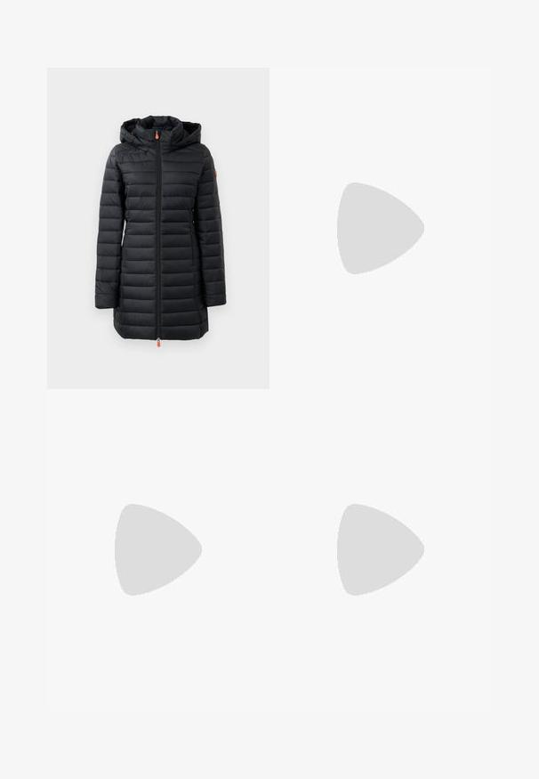 Manteau noir rembourré avec capuche, présentant un design matelassé horizontal, une texture lisse, une fermeture éclair frontale complète et des accents de tirette orange.; T-shirt en coton avec des rayures horizontales bleu marine sur un fond blanc. "Tommy Hilfiger" brodé en écriture cursive sur la poitrine. Encolure ras du cou.; Jupe plissée blanche avec une taille élastique noire portant le logo "LACOSTE". Design mi-long avec une texture douce.; Baskets en cuir blanc avec une épaisse semelle blanche, un accent en daim noir au niveau du talon et un logo embossé sur le côté. Design à lacets avec six œillets.