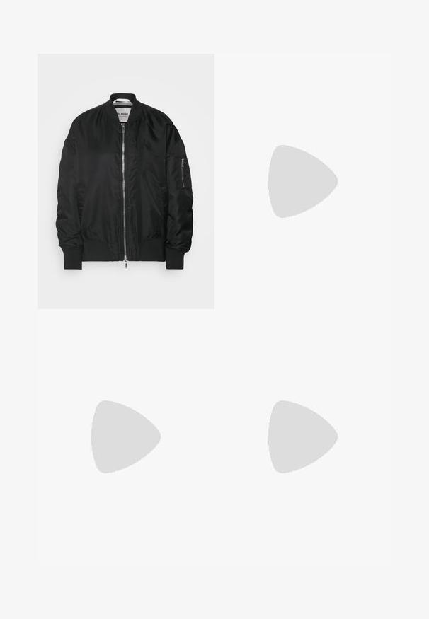 Veste bomber noire en tissu brillant et lisse. Dotée d'une fermeture éclair à l'avant, de poignets côtelés et de plusieurs poches fonctionnelles. Design simple.; T-shirt en coton noir avec un col rond classique, des manches courtes et une coupe décontractée. Texture lisse, sans motifs ni accents visibles.; Pantalons taille haute couleur crème en tissu texturé. Dotés d'une fermeture à bouton à l'avant et de jambes fuselées.; BOSS IRYNA BOOTIE - Bottines à plateau - black