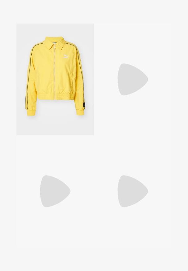 Puma T7 PLAY.LOUD. TRACK WV - Sportinė striukė - fresh pear; Du kamščių be rankovių juodos ir baltos spalvų, pagaminti iš banguoto medvilnės, su apvaliais kaklo iškirpimais ir priglundančiu siluetu. Matomi etiketės abiejuose.; Šviesiai mėlynas džinsinis sijonas, su prigludusia forma, turintis dvi priekinės kišenes su užtrauktukais, centrinius siūlių dekorus ir vidutinio ilgio iki blauzdų.; Juodi odiniai auliniai batai su raišteliais, turintys masyvų juodą pado ir geltoną siūlą. Su nugarinėmis kilpomis ir apvaliais metaliniais akių laikikliais.