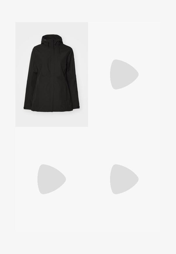 Svart vanntett jakke med glidelås foran, justerbar hette og sidelommer. Har en blank, glatt tekstur og minimalistisk design.; Svart langermet T-skjorte laget av bomull med rund hals. Har en liten hvit logo på venstre brystområde. Enkelt design og passform.; Svart, tettsittende bukser laget av et fleksibelt materiale. Funksjoner inkluderer en glidelåslukket sidelomme, artikulerte knær og en glatt tekstur.; Beige og krem joggesko med teksturert mesh-overdel, støttende overlegg og gummisåle med et mønster for godt grep.