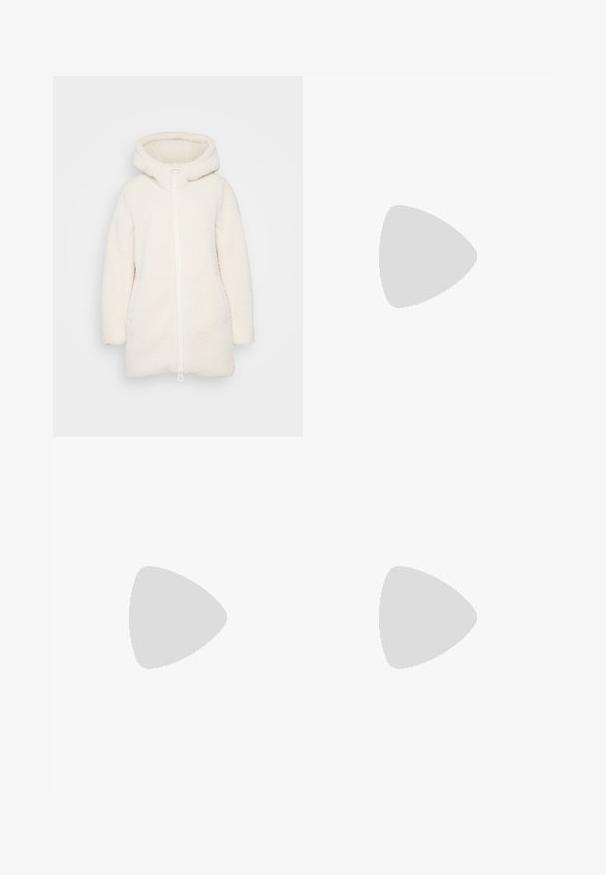 Palton din fleece cu glugă, de culoare albă, cu o textură moale, mâneci lungi, închidere cu fermoar în față și un design relaxat.; Even&Odd Petite 2 PACK - Top - light grey/black; Fustă creion neagră, până la genunchi, confecționată dintr-un material neted. Prezintă o fanta la spate și buzunare laterale, având un design simplu și o culoare neutră.; Loaferi din piele patent neagră cu talpă groasă neagră și detalii din hardware auriu. Textură netedă și design cu vârf rotunjit.