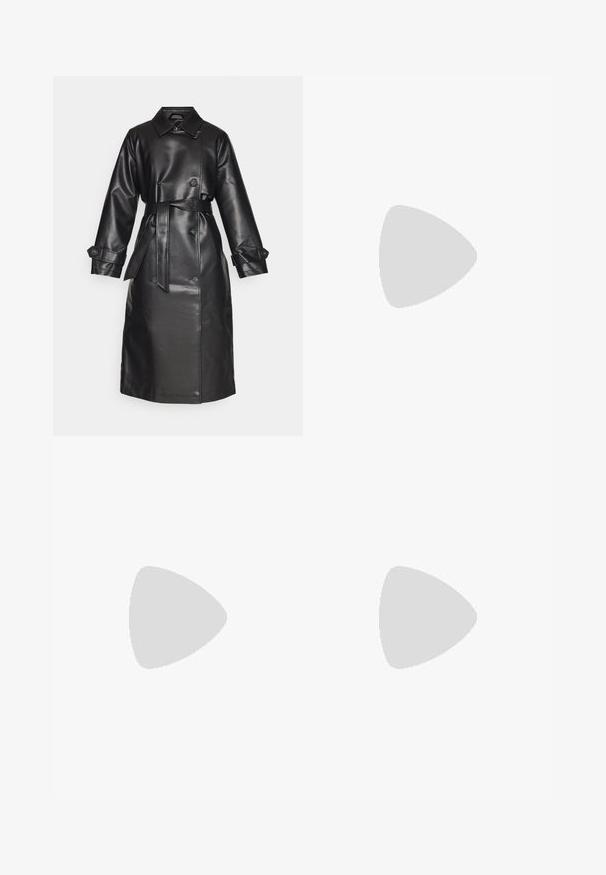 Vero Moda VMAMALIE LONG - Trenchcoat - black; Marineblå langermet topp i myk stoff, har rund halslinning og flate sømmer langs ermene, med en avslappet passform.; Bredde ben jeans i lys blå vask, med høy livhøyde, frontlommer og knappelukking med beltehemper.; Sølv slingback høyhelte sko med spiss tå, metallisk finish, to dekorative stropper, og en slank hæl med svart tupp.