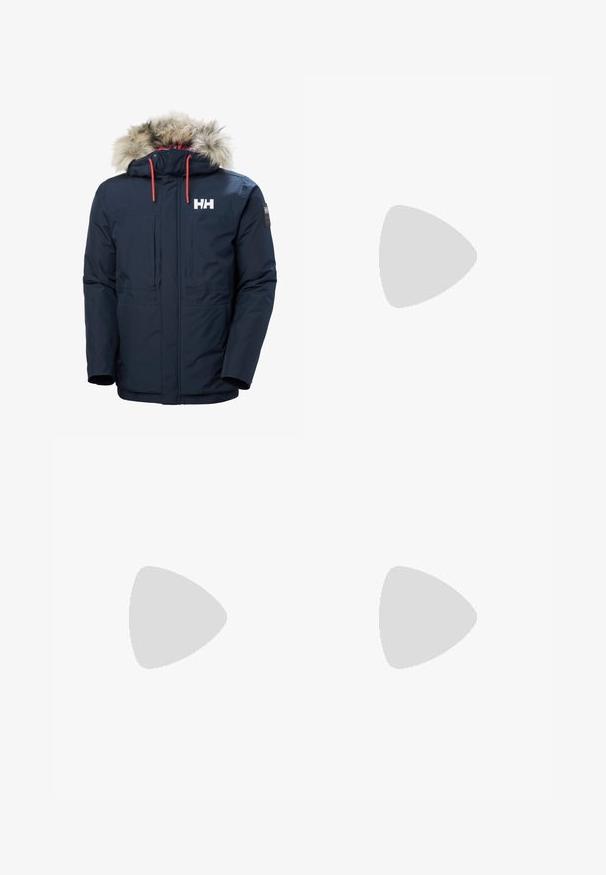 Parka de color azul marino con capucha forrada de piel sintética, cierre frontal con cremallera, dos bolsillos delanteros y cordones naranjas en contraste. Presenta un logotipo en el pecho.; Camiseta blanca de manga larga hecha de algodón. Diseño de cuello redondo con puños acanalados y un pequeño logo en la manga izquierda. Textura suave.; Pantalones de chándal beige hechos de una tela suave, con una cintura elástica que incluye cordón, bolsillos laterales y piernas ajustadas.; Zapatilla deportiva plateada con una superficie suave y brillante, logotipo blanco en el lateral, cordones texturizados en gris y suela de goma.; Gafas de sol con un elegante marco de plástico plateado, lentes oscurecidos y forma curvada. Presentan acentos audaces y un diseño ligero.