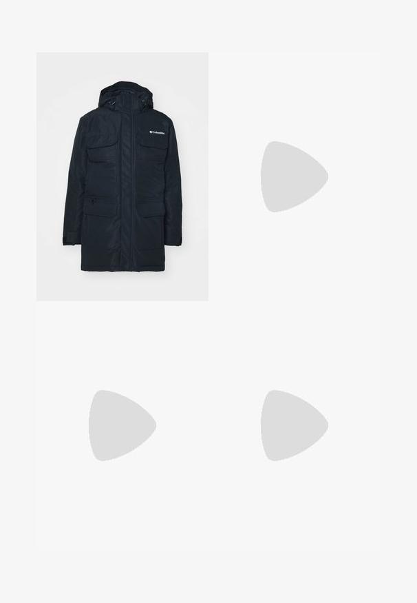 Jūras zila izolēta parka jaka ar kapuci, divām krūšu kabatām, divām apakšējām kabatām un rāvējslēdzēja priekšpusi. Materiāls izskatās gluds un izturīgs.; Melnā garenā piedurkņu T-kreklā, kas izgatavots no kokvilnas, kreklā ir balts logo uz kreisā krūšu laukuma un ribotās aproces. Tam ir gluda tekstūra un apaļa izgriezuma forma.; The North Face HORIZON PANT - Āra bikses - black; Melnas taku skriešanas kurpes ar izturīgu sieta augšdaļu, pastiprinātu purngala daļu, teksturētu gumijas zoli un elastīgu šņorēšanas sistēmu drošai piegulšanai.
