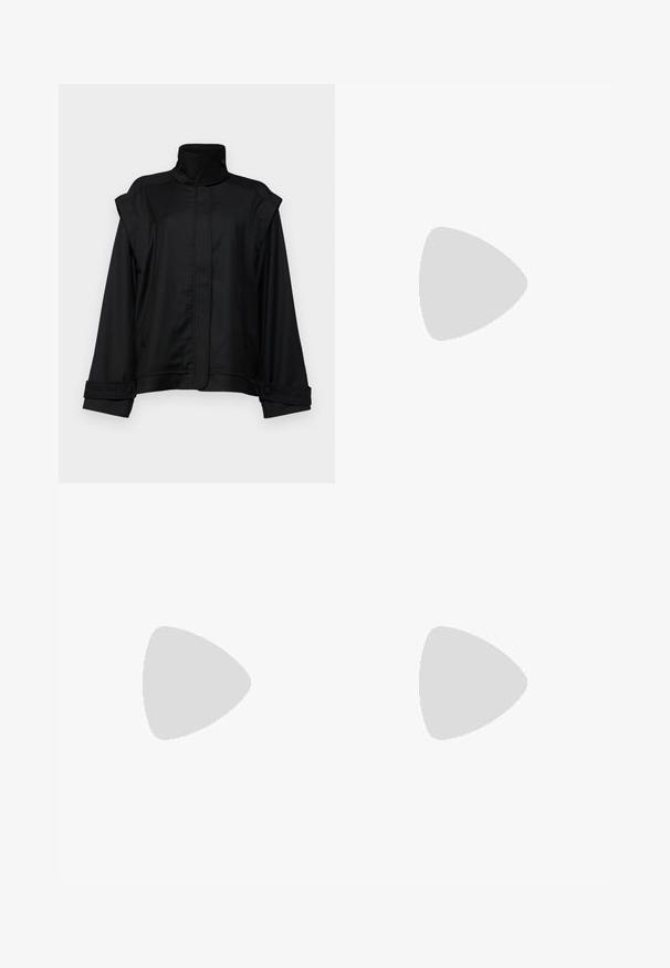 Zwarte jas met hoge kraag, brede mouwen en twee zijzakken; vervaardigd uit gladde stof, met knoopmanchetten en een minimalistisch ontwerp.; Zwarte top met lange mouwen van een gladde stof, met een bootcut halslijn, cropped lengte en een zijdetail met zilveren drukkers.; Zwarte, vloerlange satijnen rok met een gladde textuur, een aansluitende tailleband en een A-lijn silhouet, zonder zichtbare versieringen of patronen.; Zwarte sportieve schoen met mesh-bovenwerk en glanzende overlays. Bevat afgeronde spoelvering en textuur lijnen aan de zijkant. Nike-logo zichtbaar.