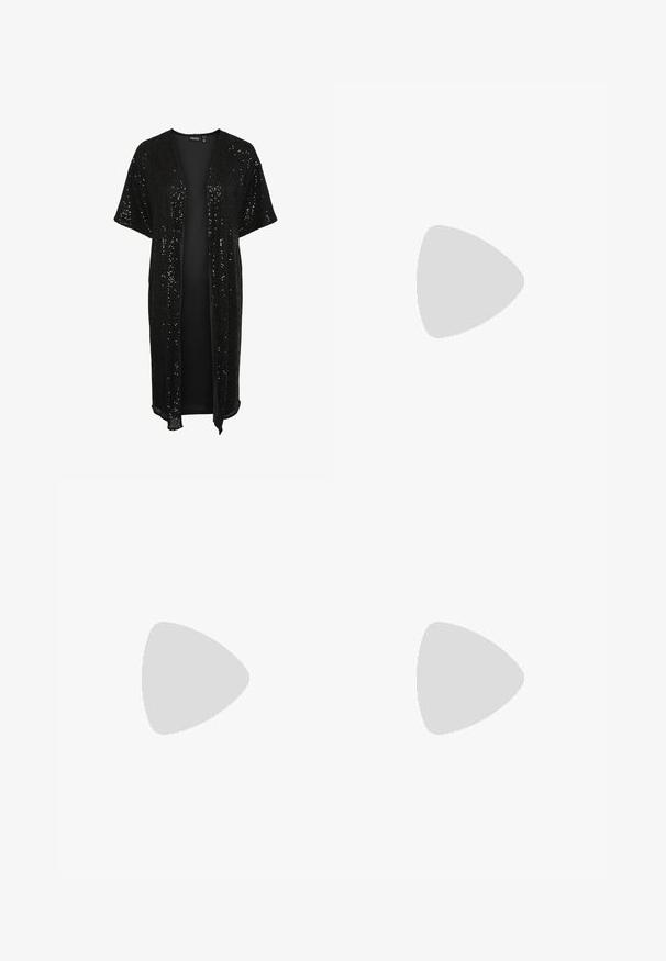 Kimono jacket nero con paillettes, con apertura frontale, maniche corte e vestibilità ampia. L'esterno presenta una texture scintillante e un interno liscio.; Top nero a maniche corte realizzato in tessuto elastico, con un design aderente e dettagli arricciati sui lati. Texture liscia, forma classica.; Pantaloni culotte neri in poliestere con una cintura elastica, due pieghe frontali e una silhouette ampia. Nessun motivo visibile o dettagli in metallo.; Infradito neri con una finitura lucida, tre sottili cinturini e un dettaglio hardware circolare sulla punta. Design elegante con un tacco minimale.