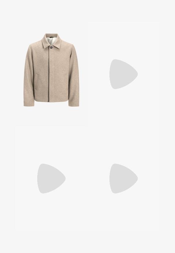 Beige vilnas jaka ar vienu melnu pogu pie apkakles, slēptu priekšējo aizdari un slīpām sānu kabatām, odere izgatavota no viegla auduma.; Melnas kokvilnas T-krekls ar īsām piedurknēm un apaļu izgriezumu. Priekšpusē ir izceltas ar tonālām burtiem "ORIGINALS Studio".; Melnas kravas bikses, izgatavotas no izturīga auduma, ar vairākiem kabatām, pogu aizdari un šaura piegriezuma dizainu ar sašaurinātiem kāju apakšiem.; Melna slip-on kedu ar teksturētu ādas augšdaļu, baltu gumijas zoli un bez redzamām šņorcēm. Uz sāna ir zīmola logo.