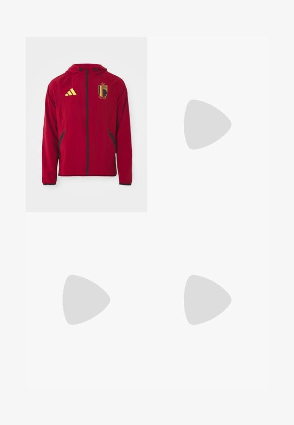 Czerwona sportowa kurtka zapinana na zamek z kapturem, czarny zamek, boczne kieszenie na zamek, żółte logo Adidasa oraz herb belgijskiej reprezentacji piłkarskiej.; Czerwona bawełniana koszulka z okrągłym dekoltem, z białym logo w trzy paski oraz napisem "BAYERN MÜNCHEN" w kolorze niebieskim. Krótkie rękawy, prosty design.; Czerwone spodnie dresowe z elastycznym pasem, białymi paskami po bokach oraz detalami logo na biodrze i dolnej części nogawki. Wykonane z miękkiego materiału z prążkowanymi mankietami.; Czarne buty sportowe z teksturowaną siateczką u góry, białymi paskami akcentującymi, amortyzującą podeszwą i wzmocnionym piętą dla wsparcia.