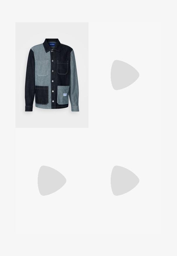 Jeansjacke mit einem Farbblockdesign in Dunkel- und Hellblau. Verfügt über zwei Vordertaschen und einen Knopfverschluss. Markenlabel auf der unteren Tasche.; Drei Rundhals-T-Shirts in Weiß, Hellgrau und Schwarz. Hergestellt aus weicher Baumwolle, mit kurzen Ärmeln und einem lässigen Schnitt.; Schwarze Hose aus glattem Stoff, mit geraden Beinen, einem Knopfverschluss und einem klassischen Design, das sowohl für formelle als auch für legere Anlässe geeignet ist.; Schwarzer Leder-Schnürschuh mit abgerundetem Zeh, glatter Textur, minimaler Naht und niedrigem Gummiabsatz. Logo auf der Ferse.; Schwarze Duffel-Tasche aus strukturiertem Kunstmaterial. Verfügt über zwei Griffe und einen verstellbaren Schultergurt. Einfaches Design ohne sichtbare Muster.