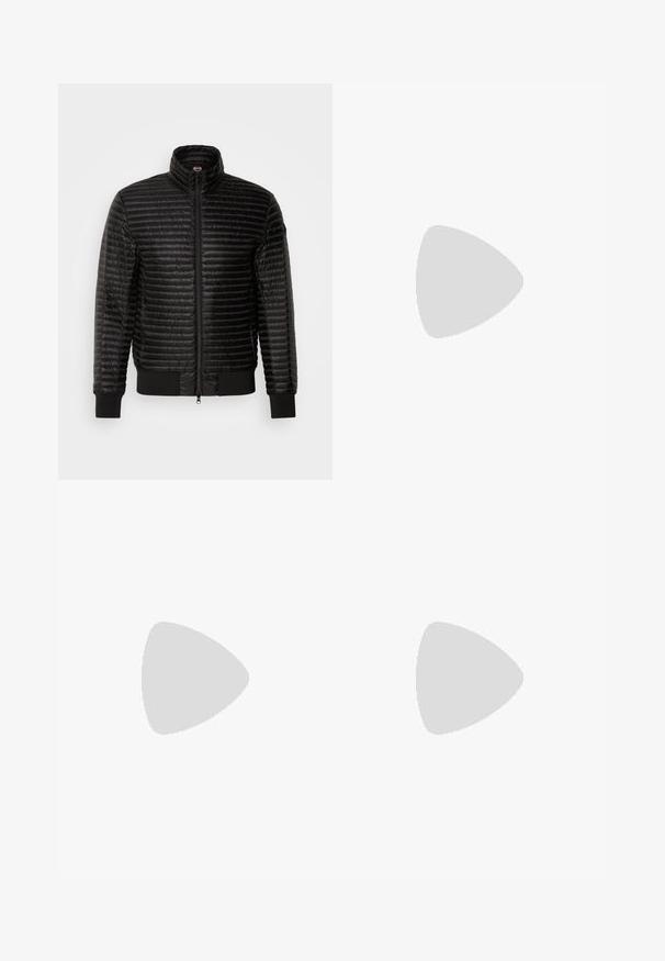 Melna izolēta jaka ar rāvējslēdzēja aizdari, ribotām aprocēm un stāvu apkakli. Iezīmējas ar izšūtu rakstu un gludu, vieglu audumu.; BOSS TEE - Pamata T-krekls - open white; Gaiši zili kokvilnas bikses ar taisnu griezumu, priekšējo pogu aizdari un sānu kabatām. Gluda tekstūra un minimālas šuvju detaļas.; Baltas apavi ar bežiem akcentiem, gluda ādas virsma, noapaļota purngala forma un gumijas zole, ar melnu papēža cilpu un diskrētu zīmolu.