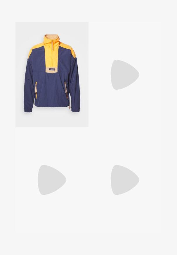 Pulover jakna tamnoplave boje s žutim akcentima, polu-zip zatvaranjem sprijeda, podesivim rubom i bočnim džepovima s narančastim patentnim zatvaračima. Lagani materijal.; Pet dugih rukava u nizu: tirkizna, crna, bijela, tamno siva i mornarsko plava. Mekani materijal s dizajnom okruglog izreza i standardnim krojem.; Pamučne široke hlače od kordura u boji tamne bež. Imaju teksturirane, vertikalne pruge, standardni pojas i dva prednja džepa.; Crna kožna loaferica s resicama, koja ima čvrst crni potplat i žute šavove duž ruba. Teksturirana završna obrada.