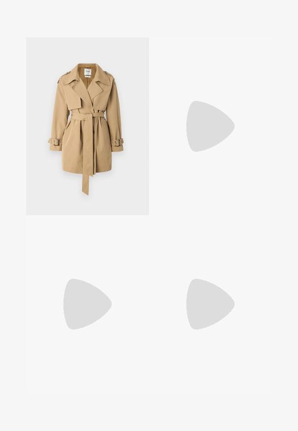 Abercrombie & Fitch Mid-Length Trench Coat - Trenssi - tigers eye; Valkoinen puuvillapaita, jossa on pyöreä kaula-aukko ja lyhyet hihat. Paidassa on ympyrämuotoinen tekstisuunnittelu pienistä pisteistä, jossa lukee "Pepe Jeans London."; Mustat, levenevät housut, joissa on sileä pinta, keskikorkea vyötärö ja sivutaskut. Yksinkertainen muotoilu ilman kuvioita tai koristuksia.; Valkoiset korkeavartiset kangaskengät mustalla kumipohjalla, edessä kuminen varvasosa ja kuusi nauha-aukkoa, puhtaan minimalistisella muotoilulla.