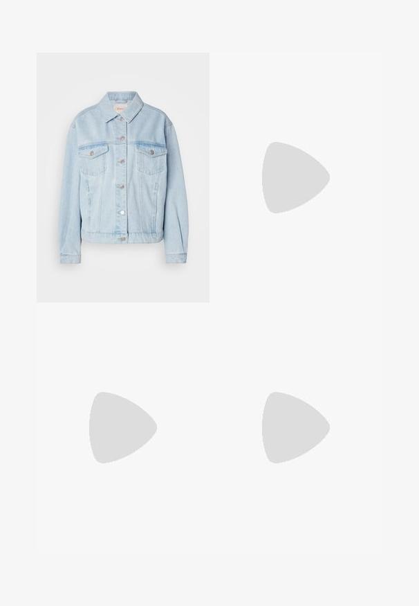 Lys blå denimjakke med klassisk krage, to brystlommer, sølvfargede knapper og en lett cropped nederkant.; Hvit langermet høyhalset topp laget av glatt, elastisk stoff. Har høy krage og tettsittende design, uten synlige mønstre eller dekorasjoner.; Lys blå vide jeans laget av denim, med høy midje, fem-lommers design og subtile falminger for et slitt utseende.; Hvite plattform sneakers laget av glatt syntetisk materiale, med rund tå, snøring og en strukturert gummisåle. Svart hæl akcent.