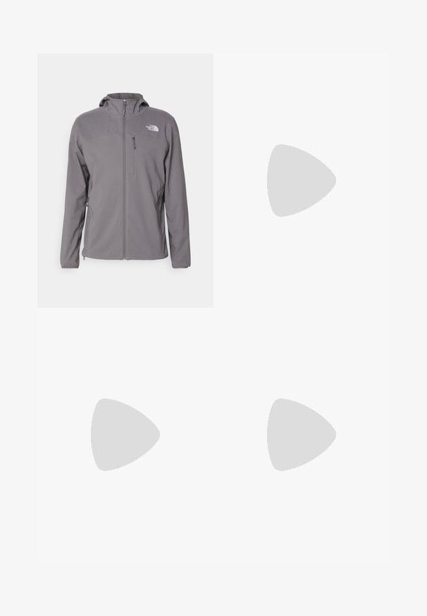 Grijze hooded zip-up jas, gemaakt van lichtgewicht materiaal. Heeft een rits aan de voorkant en zijzakken. Logo op de bovenste linkerzijde.; Zwarte T-shirt met korte mouwen van katoen, voorzien van een ronde halslijn en een klein wit logo op de bovenste linkerkant van de borst.; Zwarte sportieve broek gemaakt van lichtgewicht stof, met een trekkoord in de taille, zijzakken en taps toelopende boorden bij de enkels.; Zwarte trailrunning schoen met een gestructureerde bovenkant, rubberen zool en versterkte neus. Voorzien van een gevoerde kraag en een trekhaak voor eenvoudig aan- en uittrekken.