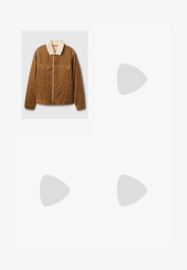 Brązowa kurtka z kordurowej tkaniny z białym kołnierzem z owczej wełny, zatrzaskami, dwiema kieszeniami na piersi i teksturowym wykończeniem.; Biała bawełniana koszulka z krótkim rękawem, okrągłym dekoltem i czerwonym napisem graficznym "PYSZNY ODŚWIEŻAJĄCY OWOC" na przodzie.; Czarne spodnie z korduroyu z rozszerzanym dołem, z przednim zapięciem na guzik oraz standardowymi kieszeniami dla wygody. Gładka tekstura z pionowymi prążkami.; Białe skórzane trampki o gładkim wykończeniu, zaokrąglonym nosku, płaskich sznurówkach i teksturowanej podeszwie. Szary zamszowy akcent na pięcie.; Okulary przeciwsłoneczne z prostokątnymi, ciemnoszarymi soczewkami, srebrnymi metalowymi ramkami i czarnymi plastikowymi zakończeniami na zausznikach. Lekka konstrukcja z poduszkami nosowymi.