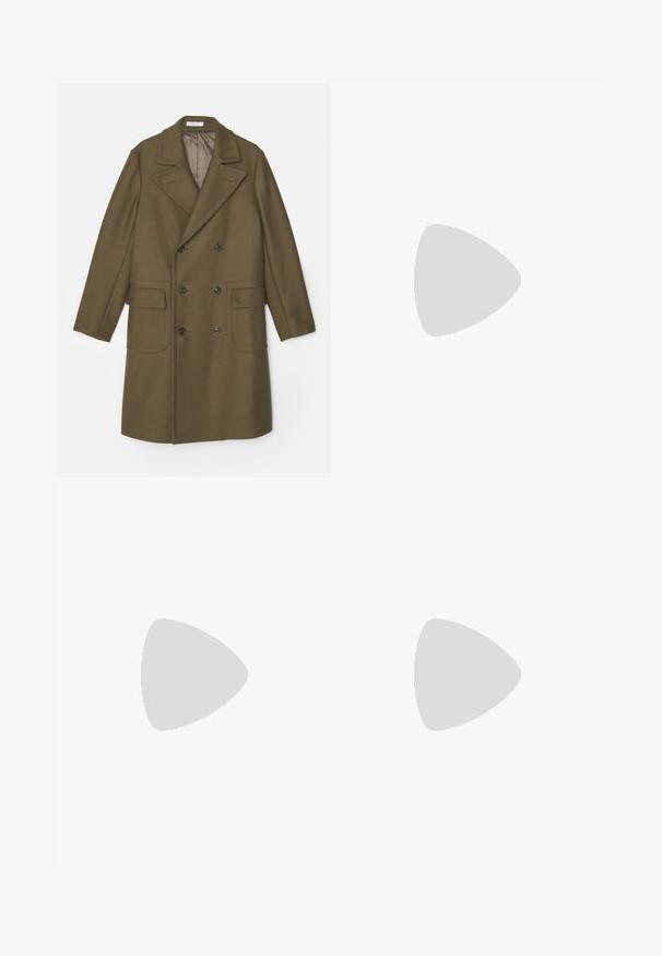 Boglioli Trench - brown; Tiger of Sweden CONNOR  - T-shirt basique - raw umbra; Pantalon beige à coupe droite, avec une taille à cordon de serrage, un devant plissé et une texture lisse. Design simple et polyvalent.; Tiger of Sweden SAXU - Derbies & Richelieus - dark brown