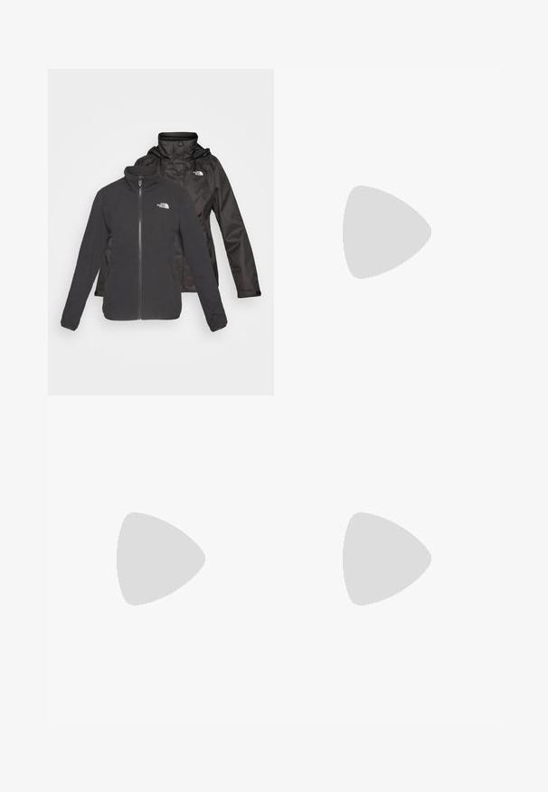 Veste à deux couches noire : une polaire à fermeture éclair avec col montant et une coque imperméable avec capuche ; comprend des logos sur les deux couches.; T-shirt gris à manches courtes fabriqué en tissu doux et évacuant l'humidité. Il présente un col rond et un petit logo blanc en haut à gauche.; Pantalons d'extérieur noirs à coupe ajustée, en tissu durable, avec des accents réfléchissants et des coutures en panneaux pour une mobilité et un confort accrus.; Chaussure de randonnée noire avec une tige texturée, fermeture à lacets, et une semelle en caoutchouc épaisse présentant un logo prominent sur le côté et des motifs de semelle.