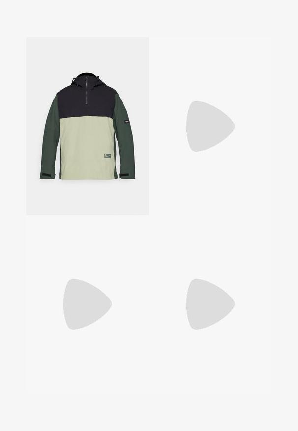Kapuutsi pullover jakk, millel on must ülemine osa, helesinine keskmine osa ja tumerohelised varrukad. Omab esimest lukku ja logopatchi.; Must have lühikeste varrukatega must T-särk, mis on valmistatud puuvillast, ümmarguse kaelusega ja väikese valge logoga vasakus ülanurgas.; Mustavad sportlikud püksid, mis on valmistatud kergest kangast, joonlauaga taljest, küljetaskudega ja kitsenevate varrukatega pahkluude juures.; Must tume jooksujalats musta värvi, tekstuurse ülemise osaga, kummist tallaga ja tugevdatud varbaga. Omab pehmendusega krae ja tõmblinti mugavaks selga panemiseks.
