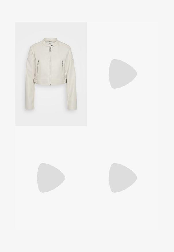 Veste en cuir blanc coupée avec un col montant, fermeture éclair à l'avant et deux poches latérales zippées ; présente des détails matelassés aux épaules.; Haut blanc ajusté en tissu côtelé avec des manches courtes et des détails froncés sur les côtés pour ajouter de la texture et de la forme.; Pantalon culotte noir en polyester avec une taille élastique, deux plis avant et une silhouette ample. Pas de motifs visibles ni de détails matériels.; Baskets en toile bleu clair avec une coque en caoutchouc crème et une semelle extérieure, dotées de lacets blancs et d'une languette au talon.