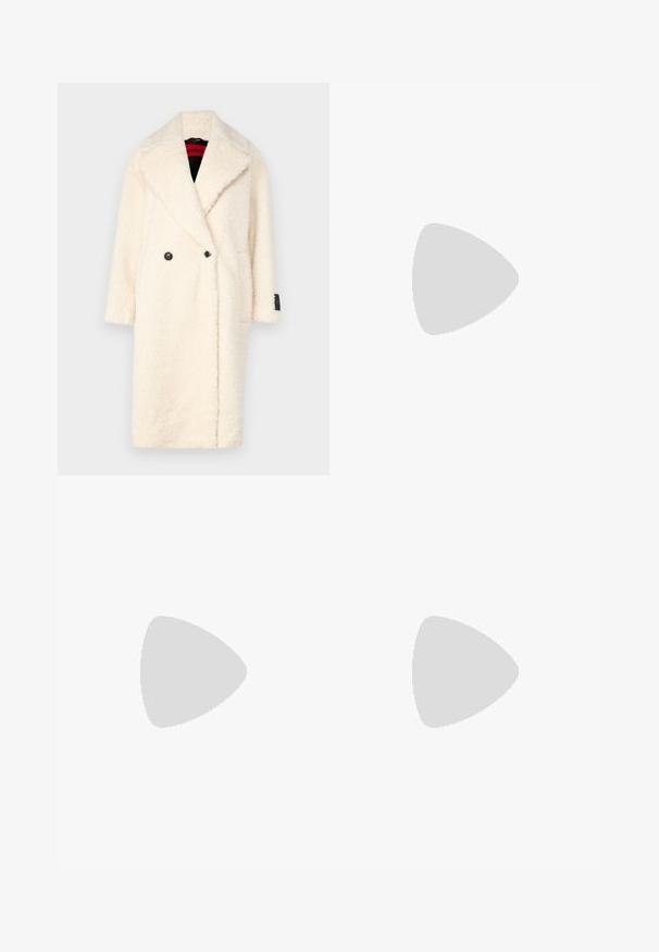 HUGO MALITE - Winter coat - natural; Black cotton t-shirt with a crew neckline, short sleeves, and an embroidered logo on the chest. Simple, relaxed fit with no patterns.; Black tailored trousers with a straight-leg design, featuring a smooth texture and crisp creases along the front. No visible hardware.; Beige block-heeled sandals with thin straps and a square toe. Smooth material with minimal detailing, designed for easy wear.