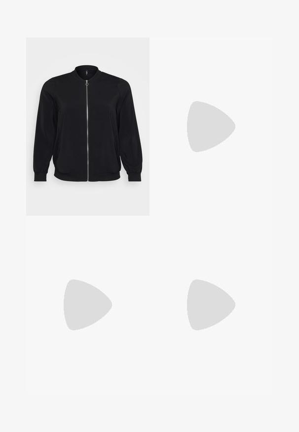 Chaqueta bomber negra hecha de tela suave, con cierre frontal y puños de canalé, con un clásico cuello redondo y bolsillos laterales.; Camiseta de manga corta negra hecha de algodón. Presenta un cuello redondo, corte holgado y dobladillo limpio sin patrones ni herrajes visibles.; Pantalones de pierna ancha negros con una cintura con volantes, que cuentan con dos bolsillos laterales y una tela suave y ligera. Sin patrones visibles ni accesorios.; Zapato de tacón puntiagudo de cuero negro con tira en el tobillo y tacón ancho. Textura plana, diseño elegante y estética minimalista.