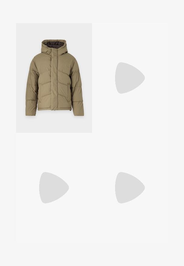 Jack & Jones JJWORLD  brązowy; Beżowy sweter w luźnym kroju, z okrągłym dekoltem, długimi rękawami, prążkowanymi mankietami i dołem. Gładka faktura z minimalnym zdobieniem.; Jack & Jones JJIALEX JJCOOPER  czarny denim; Białe sneakersy z czarnymi i szarymi akcentami, z teksturowanym szarym czubkiem, czarną gumową podeszwą i płaskimi białymi sznurowadłami. Czysty design, minimalistyczny styl.