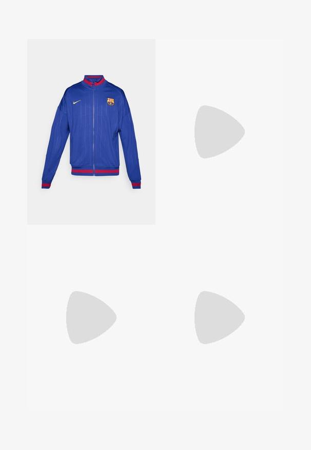 Blå lynlåsjakke lavet af glat stof med lodrette striber, prydet med røde og gyldne detaljer samt et broderet holdlogo på brystet.; Tre hvide ribbede tanktops lavet af bomuld. Har en rund hals og små sorte mærker nær sømmen. Fås i flere størrelser.; Grå Nike joggingbukser med snoretræk i taljen, tapered ben, sidelommer og markante sømdetaljer. Blødt, struktureret stof.; Grå sportssko med overdel i mesh og ruskind, hvide accenter, en polstret sål og et særpræget design med reflekterende elementer.