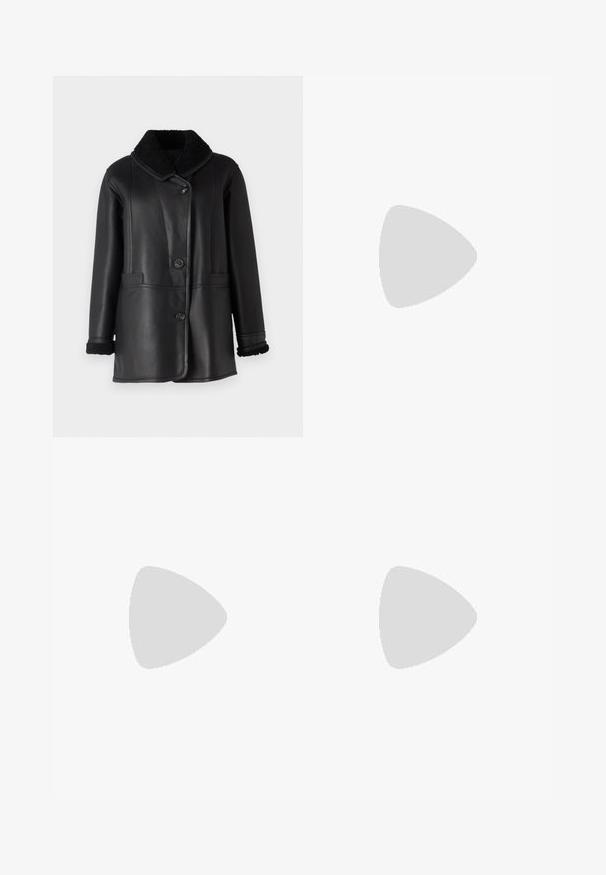 STUDIO ID NAPPA COAT - Giacca di pelle - black silky; Maglione grigio a collo alto realizzato in morbido tessuto a maglia, con maniche lunghe e orlo a coste per un look aderente.; Gonna in denim scuro a taglio dritto, con due tasche frontali e una trama sottile. Orlo pulito e design della cintura standard.; Scarpe nere in pelle con tacco alto, punta affilata e design aperto, caratterizzate da un accento decorativo in argento. Texture liscia con finitura lucida.