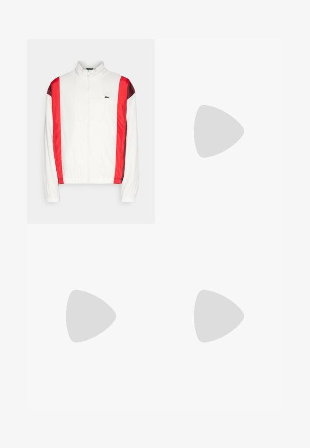 Balta sportinė striukė su raudonomis ir vyno raudonomis juostomis ant pečių, užtrauktukas, elastinės rankogaliai ir Lacoste logotipas ant krūtinės. Lygi tekstūra.; Balta medvilnės marškinėlį su trumpomis rankovėmis, V formos iškirpte ir mažuoju siuvinėtų logotipu kairėje krūtinės pusėje. Slydus paviršius ir įprasta fasonas.; Jūriniai chinos kelnės su elastingu juosmeniu, priekyje užsegamos mygtuku ir tiesaus kirpimo. Lygus paviršius be matomų raštų.; Balti laisvalaikio sportbačiai su juodais akcentais ir "TOMMY JEANS" logotipu šone, plokščiu padu su įlinkimu apačioje ir raišteliais.