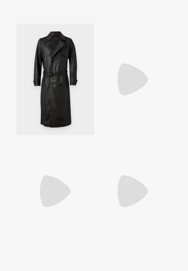 AllSaints NEO - Trenchcoat - black; Schwarz T-Shirt mit kurzen Ärmeln aus einem glatten Baumwollmix, mit Rundhalsausschnitt und einem minimalistischen Design ohne Muster oder Akzente.; Schwarze Anzughosen mit geradem Bein, aus glattem Stoff. Mit Knopfverschluss vorne und Gürtelschlaufen. Schlicht ohne Muster.; Schwarze Leder-Slipper mit strukturiertem Finish und einer kontrastierenden beige Gummisohle. Mit einem dezenten Akzent an der Vorderseite.