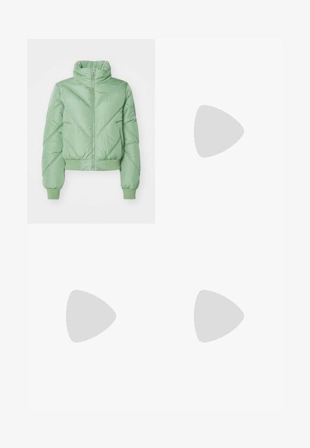 Green puffer jacket with a high collar, zip front, and ribbed cuffs. Features diagonal quilted pattern and a cropped design.; Cropped beige t-shirt made of shimmering fabric with short sleeves and a knotted detail at the hem. Smooth texture and round neckline.; Wide-leg denim trousers featuring a light to dark blue gradient, high waist, belt loops, and a matching fabric belt. Textured denim finish.; White platform sneakers made of smooth synthetic material, featuring a rounded toe, lace-up design, and a textured rubber sole. Black heel accent.