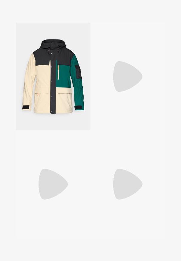 Casaco em bloco de cor com capuz preto, corpo em creme e detalhes em verde-água. Apresenta fecho de pressão, múltiplos bolsos e punhos ajustáveis.; Camisola atlética de mangas curtas brancas, feita de um tecido suave. Apresenta um decote redondo e um logótipo cinza no lado esquerdo do peito, com aberturas laterais na barra.; Calções de desporto pretos feitos de tecido leve, com uma cintura elástica e um logo branco no lado esquerdo.; Pessoa a usar ténis de desporto pretos com lados texturizados e logótipo, combinados com meias pretas e calças curtas num chão claro.