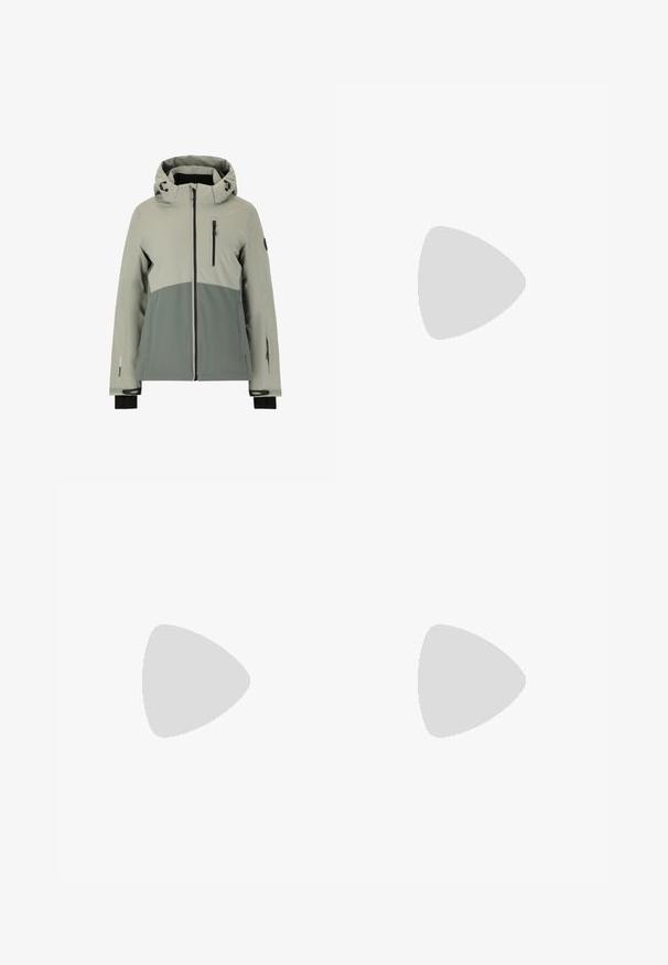 Wasserabweisende Jacke in hell- und dunkelgrau, ausgestattet mit einer Kapuze, Reißverschlusstaschen, elastischen Bündchen und einem sportlichen Design mit Farbblocking.; Gekürztes schwarzes Baumwoll-T-Shirt mit kurzen Ärmeln, das weißen Text "Vice Sportswear" und eine runde Grafik auf der Vorderseite zeigt.; Schwarze weit geschnittene Hosen mit einem elastischen Bund und einem kleinen weißen Nike-Logo. Der Stoff hat eine glatte Textur und ist für Komfort und lässiges Tragen konzipiert.; Weiße und braune Nike Air Jordan Sneaker mit rosa Akzenten, im Low-Top-Design, weißen Schnürsenkeln und einer strukturierten Gummisohle.