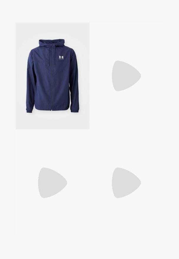 Marineblå letvægtsjakke med lynlås foran, justerbar hætte, elastiske manchetter og et hvidt logo på brystet. Glat, tekstureret stof.; Sort kortærmet t-shirt lavet af bomuld, med en rund halsudskæring og et lille sort logo på venstre brystområde.; Sorte atletiske bukser med en glat overflade, tætsiddende pasform, elastisk talje og sidelommer. Indeholder et lille logo på venstre lår.; Sort og grå atletisk sko med en mesh-overdel, reflekterende detaljer og en hvid mellemsål. Har en tekstureret gummisål og snørebånd.