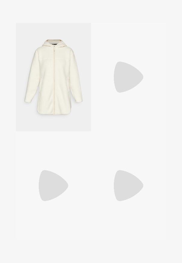 Helly Hansen MAUD PILE JACKET - Fleecejas - cream; Zwart langsluiting T-shirt van katoen met een ronde hals. Heeft een klein wit logo op de linkerkant van de borst. Eenvoudig ontwerp en pasvorm.; Zwarte, strakke broek gemaakt van een flexibel materiaal. Kenmerken zijn onder andere een ritszak aan de zijkant, gebogen knieën en een gladde textuur.; Beige en crème sportschoen met een textuur-mesh bovenwerk, ondersteunende overlays en een rubberen zool met een profielpatroon voor grip.
