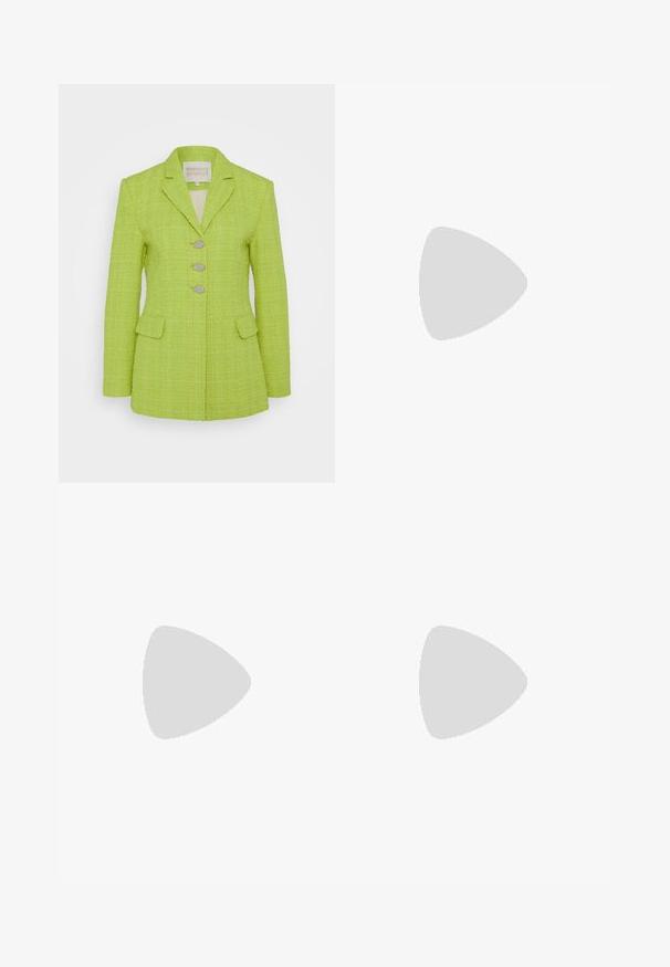 Limoengroene tweed blazer met een gelapte revers, drie zilveren knoopsluitingen en twee voorzakken. Getextureerde stof met een gestructureerde pasvorm.; Twee mouwloze ribgebreide coltruien in zwart en wit, met een slim fit ontwerp en een gladde textuur, met een cropped lengte.; Zwarte wijde broek van lichtgewicht stof, met een knoopsluiting aan de voorkant en een vlakke achterkant, afgewerkt met keurig gestikte zoom.; Sportschoenen met een witte leren bovenkant, grijze suède neus en drie zwarte strepen. Bevat een blauw logo op de tong en een gestructureerde rubberen zool.