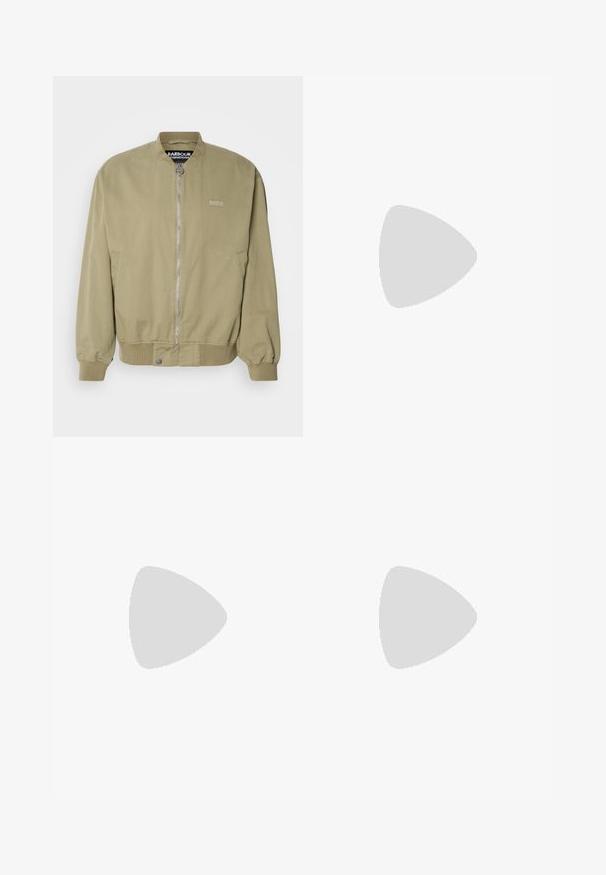 Khaki bomberjack met ribgebreide manchetten en zoom. Heeft een voorzijde rits en logo-detailing aan de linkerkant. Gemaakt van een gladde katoen stof.; BOSS TEE - T-shirt basic - open white; Beige broeken met een rechte pijpdesign, voorzien van frontplooien, een knoopsluiting en een zachte textuur. Geen zichtbare patronen of accenten.; Witte leren sneaker met ronde neus, vetersluiting aan de voorkant en zwarte hakaccent. Beschikt over een klein geborduurd krokodillenlogo aan de zijkant.