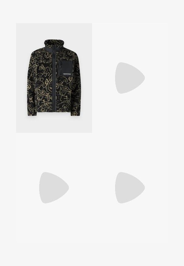 Jack & Jones JORVESTERBRO - Fleecejacke - black; Schwarzes T-Shirt mit kurzen Ärmeln aus geripptem Stoff, mit Rundhalsausschnitt und einer schlichten, kastigen Silhouette.; Schwarze Jeans mit geradem Schnitt, Fünf-Taschen-Design und einem vorderen Knopfverschluss. Glatte Textur mit minimalen Nähten.; Pier One UNISEX - Sneaker low - black