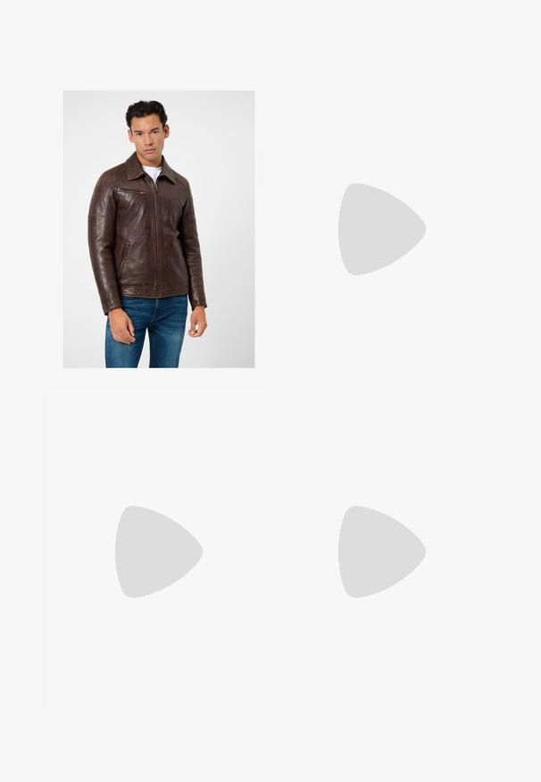 Bruine leren jas met een rechte snit, ritssluitingen in de zakken en een kraag, gecombineerd met blauwe jeans. Gladde textuur en gestructureerd ontwerp.; PULL&BEAR JOIN LIFE - T-shirt basic - black; Zwarte, elastische broek met rechte pijpen, met een gladde textuur en zonder zichtbare patronen of hardware.; Zwarte leren instapper met een gladde afwerking, voorzien van een gestikt ontwerp en een decoratieve metalen kettingaccent over de wreef. Platte hak.