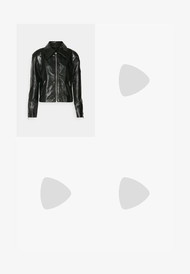 Sort fake læder cropped jakke med en glat overflade, der har et struktureret reptilmønster, spidse kraver og sølvfarvede lynlåse.; Brun langærmet cropped top lavet af glat materiale, med en rund halsudskæring og tætsiddende design. Ingen synlige mønstre eller accenter.; Khaki shorts med vid ben-design og en leopardmønstret talje. Har forlommer og en knaplukning. Glat, tekstureret stof.; Hvide lædersneakers med sorte striber og grå detaljer, der har en rund tå og en sål i gummi. Velcro-lukning og snørelukning.; Brune skildpadde-soli med store rektangulære linser og en tynd ramme. Har en bro for ekstra stil og komfort.; Hvid håndtaske med en glat, blank overflade, afrundet form og en enkelt justerbar strop. Har et præg af logo på forsiden.