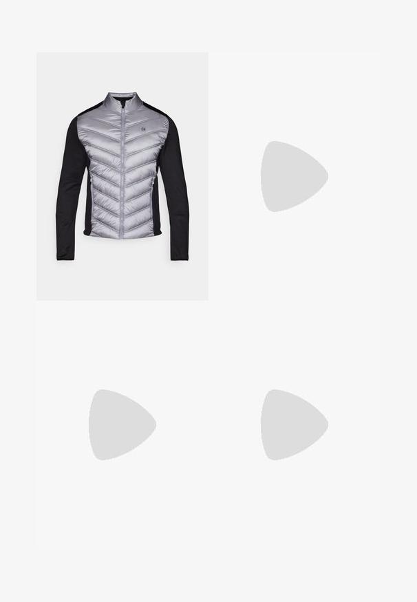 Jachetă căptușită cu un front argintiu, matlasat și mâneci negre din tricot. Prezintă o guler înalt, fermoar frontal și un logo pe piept.; Trei cămăși negre cu mânecă lungă din material ușor, cu decolteu rotund și un mic logo CK pe piept.; Pantaloni negri dintr-un material neted, cu pliuri frontale, talie cu nasture și mansete tapered la glezne. Siluetă clasică, Croi elegant.; Adidași negri pentru sport, cu o suprafață superioară sintetică netedă, guler din plasă texturată și talpă din cauciuc cu vârfuri de tracțiune turnate.