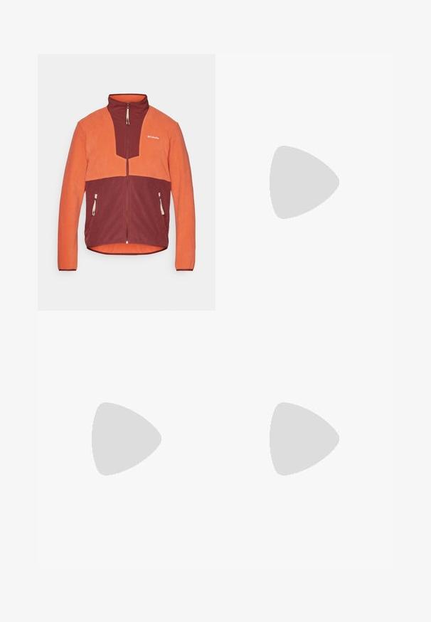 Veste en polaire orange et bordeaux, dotée d'une fermeture éclair sur le devant, d'un col haut et de deux poches latérales avec des tirettes.; T-shirt en coton gris clair à manches courtes, col rond, avec un logo graphique teal sur le côté gauche de la poitrine. Design simple et décontracté.; Pantalons de sport légers, gris, avec des accents noirs. Ceinture élastique, fermeture à cordon, design à jambes fuselées et poches latérales.; Baskets Columbia en beige et noir, avec une tige en maille texturée, une semelle intermédiaire mouchetée et une semelle extérieure en caoutchouc durable pour une traction optimale.