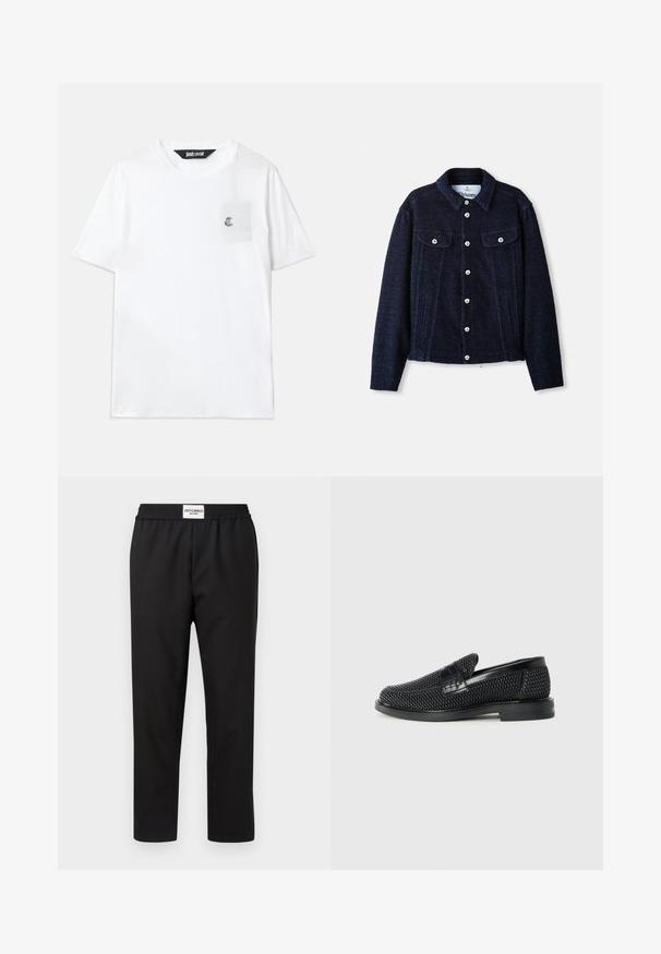 Jūras zilas krāsas jaka, kas izgatavota no teksturēta auduma, ar apkakli, garām piedurknēm, divām krūšu kabatām un sudraba pogām aizdarei priekšā.; Balts kokvilnas T-krekls ar īsām piedurknēm, apaļu kakla izgriezumu, mazu krūšu kabatu un izšūtu logotipa akcentu uz kabatas.; Melni bikses ar elastīgu jostu. Izgatavotas no gludas, vieglas auduma. Ar taisnas kājas dizainu un minimālu dekoru.; Melnas austas slaidu kurpes ar gludu ādas akcentu augšpusē, apaļas formas purngalu un zemas profila gumijas zoli.