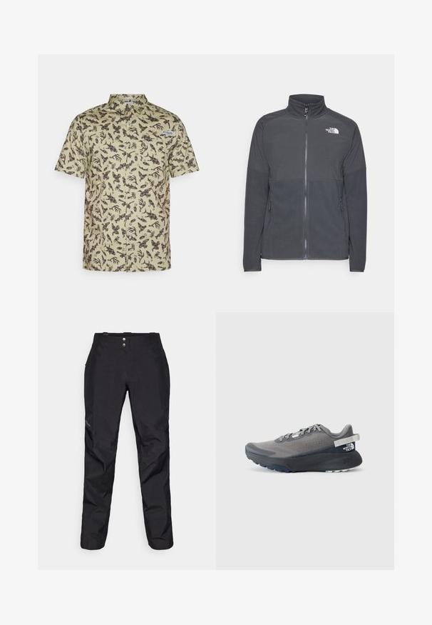 Tmavě šedá fleecová bunda s vysokým límcem, plným předním zipem, texturovaným horním dílem, bočními kapsami a bílým logem na prsou.; Košile s krátkým rukávem v světle zelené bavlně s tmavě hnědým abstraktním vzorem, s náprsní kapsou a límcem.; Černé voděodolné kalhoty s hladkým povrchem, vybavené dvěma předními knoflíky a zužujícím se střihem nohavic. Ozdobené logem na boku.; Šedá běžecká bota s texturovaným svrškem, plochými tkaničkami, robustní podrážkou a poutkem na patě s logem. Akcenty v tmavších odstínech šedé.